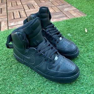 Nike Air Force 1 shoes sz 10 men